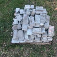 Pezzi di Autobloccanti