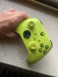 Joistik Xbox one S (prezzo trattabile)
