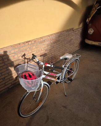 Bicicletta per ragazzina 