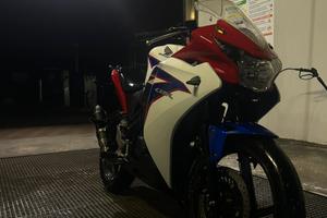 Honda cbr 125