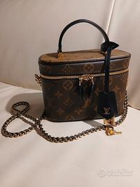 Pochette Louis Vuitton 