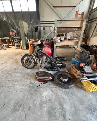 HONDA  DA RESTAURARE