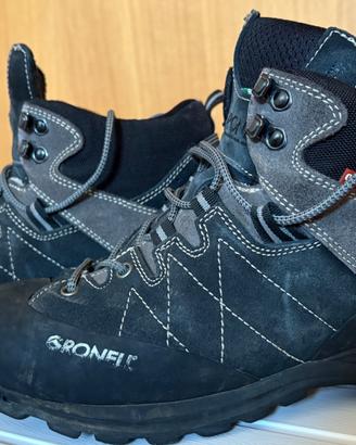 Scarponi da Trekking Gronell numero 42