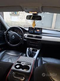 BMW320D