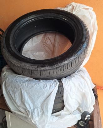 Pneumatici Bridgestone Quattro stagioni