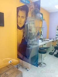 immagine in plexiglass per parrucchieri 