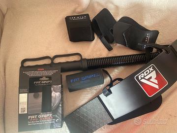 Set attrezzatura palestra per bicipiti