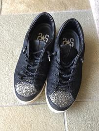Sneakers nere glitterate