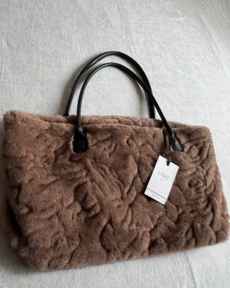 Borsa nuova in ecopelliccia di qualità pagata 40 €