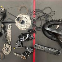 Gruppo Shimano Ultegra R8000 con powermeter Giant