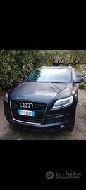 Audi Q7 3.0 TDI 7 POSTI.