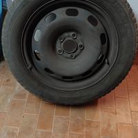 cerchi in ferro con gomme 
