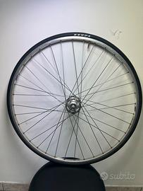 Campagnolo Ruota posteriore + mozzo anteriore