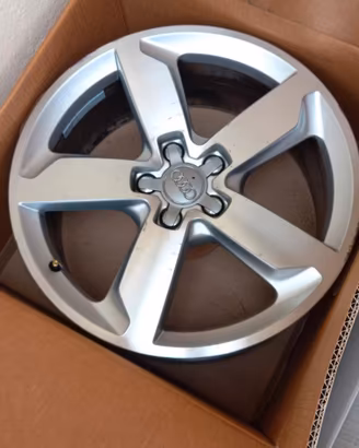Cerchi 19" Originali Audi Q5 8R - 8Jx19 H2 ET39 -