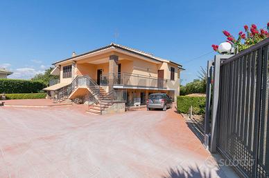 Villa o villino - Siracusa