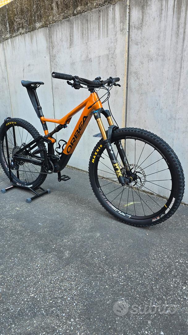 mtb ebike bici elettrica leggera Orbea Rise h10