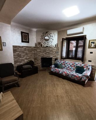 S. MARIA - Sol. semiindipendente con corte privata