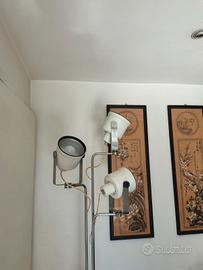 Piantana a tre luci regolabili 