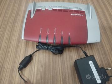 FRITZBOX 7490  funziona con tutti gli Operatori