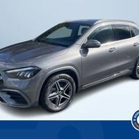Mercedes-Benz GLA 250 E PLUG-IN HYBRID AUTOMA...