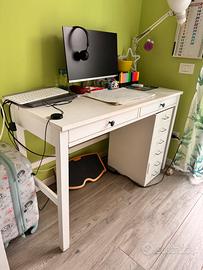 Scrivania con 2 cassetti emnes ikea
