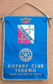 Gagliardetto Rotary Club Teramo