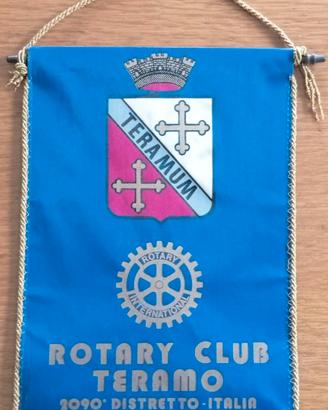 Gagliardetto Rotary Club Teramo