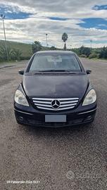 Mercedes b200