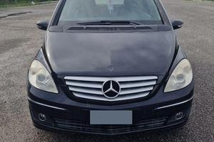 Mercedes b200