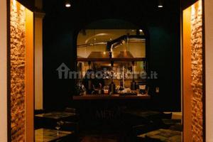 Attività di ristorazione e cocktail bar