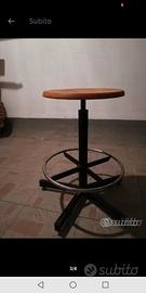 sgabello stile industeiale