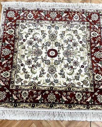 Tappeto orientale persiano di seta