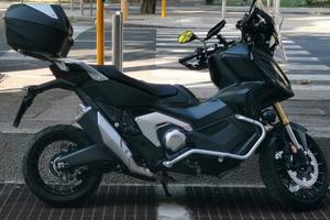Honda X-ADV 750 DCT Adventure