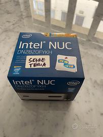 Computer Intel NUC DN2820FYKH
