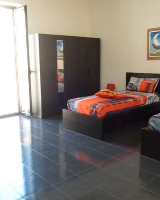 DUE-POSTI-LETTO,IN-DOPPIA,VIC:ATENEO/CESARE-BATTIS