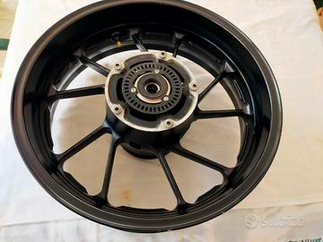 cerchio posteriore originale Yamaha 