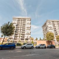 Rifinito trilocale con posto auto