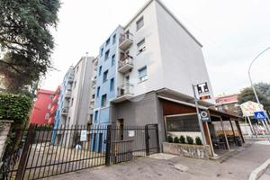 2 LOCALI A CESANO BOSCONE