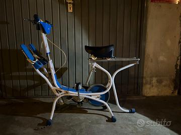 Cyclette con vogatore