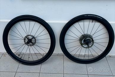 Ruote in Carbonio mozzi DT SWISS 180 Ceramic