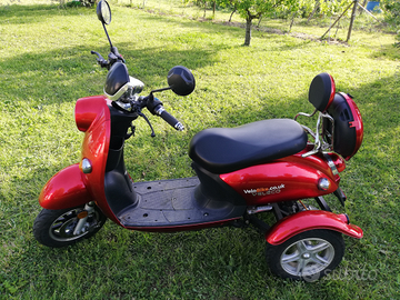 Scooter elettrico veleco