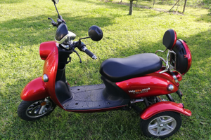 Scooter elettrico veleco