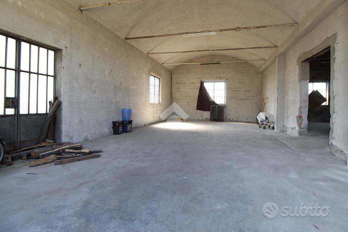 RUSTICO A LARCIANO - Vista 3