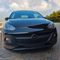 Opel adam s 