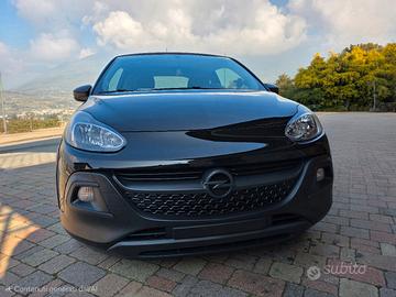 Opel adam s 
