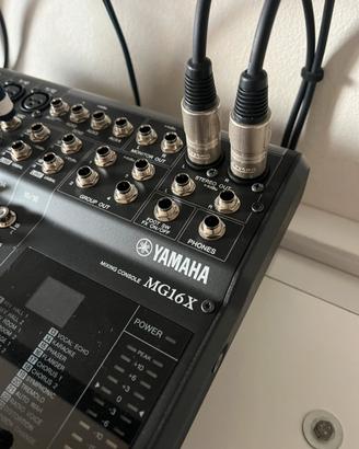 Mixer Yamaha e microfoni Akg