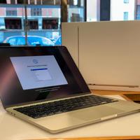 Macbook Air 13 Pollici M 2 2022, 8 GB RAM 512GB