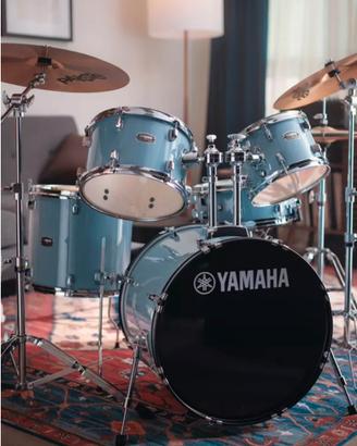 Batteria yamaha blu brillantinato