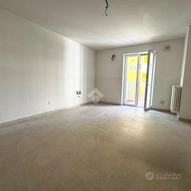 3 LOCALI A ALTAMURA