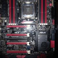 scheda madre Rampage IV Extreme asus